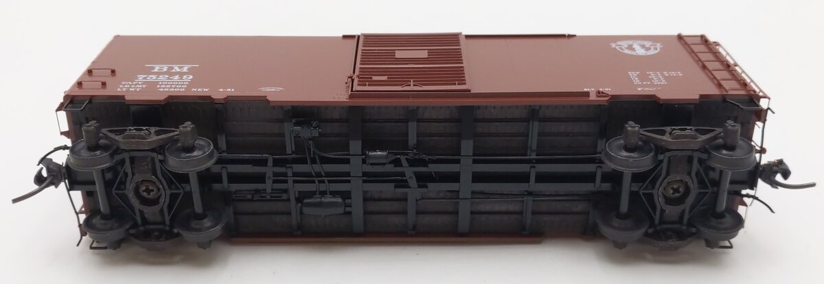 Kadee 4802 HO Scale Boston & Maine #75249 40' PS-1 Boxcar #75249 LN/Box