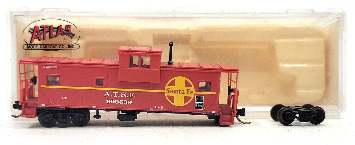 Atlas 30209 N Scale Santa Fe Extended Vision Caboose #999539 EX/Box