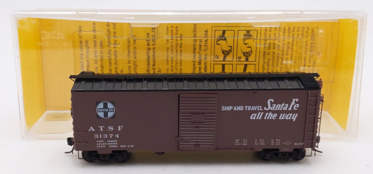 Kadee 4035 HO Santa Fe Chief 40' PS-1 Standard Boxcar #31374 LN/Box