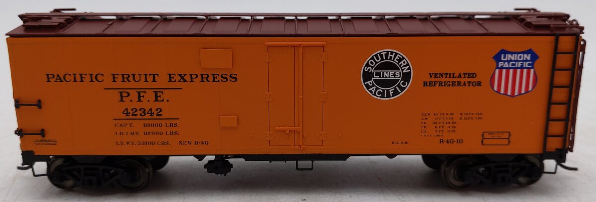 InterMountain 46702P-41 HO Scale Pacific Fruit Express R-40-10 Reefer Car #42342 EX/Box