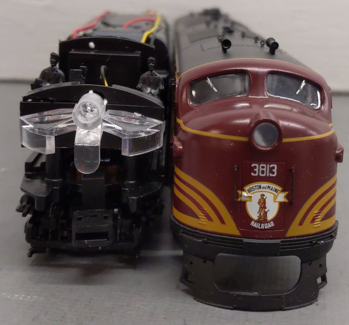 Proto 2000 21057 HO Scale Boston & Maine E7 Diesel Locomotive #3813 VG/Box