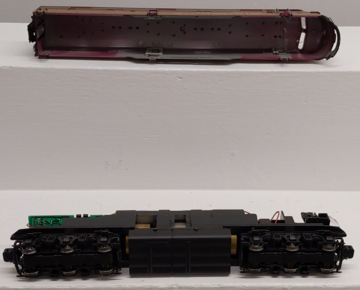Proto 2000 21057 HO Scale Boston & Maine E7 Diesel Locomotive #3813 VG/Box