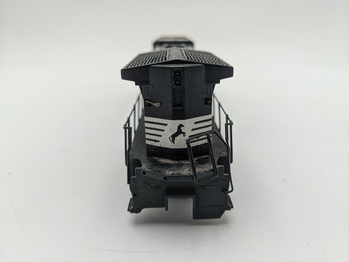 Walthers 931-163 HO Norfolk Southern GE Dash 8 40B Locomotive #3550 VG