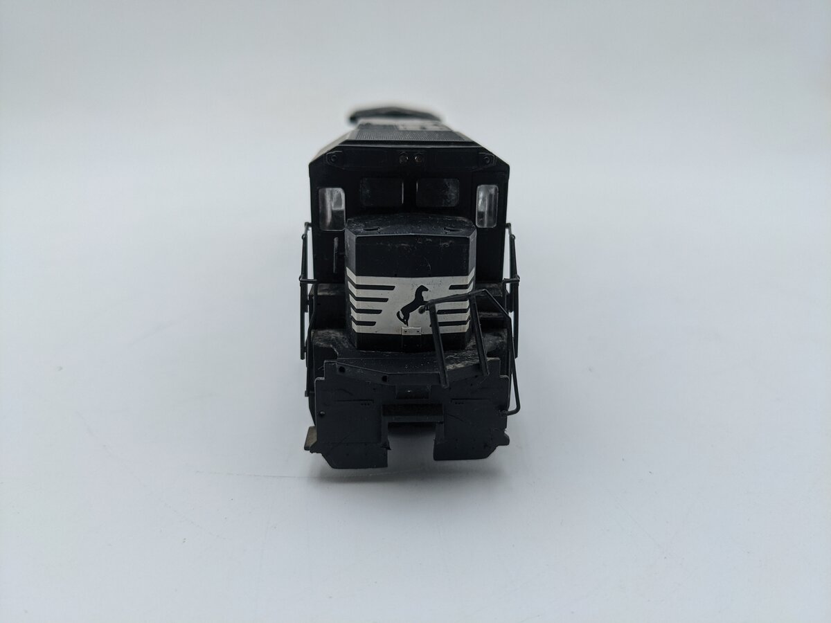 Walthers 931-163 HO Norfolk Southern GE Dash 8 40B Locomotive #3550 VG