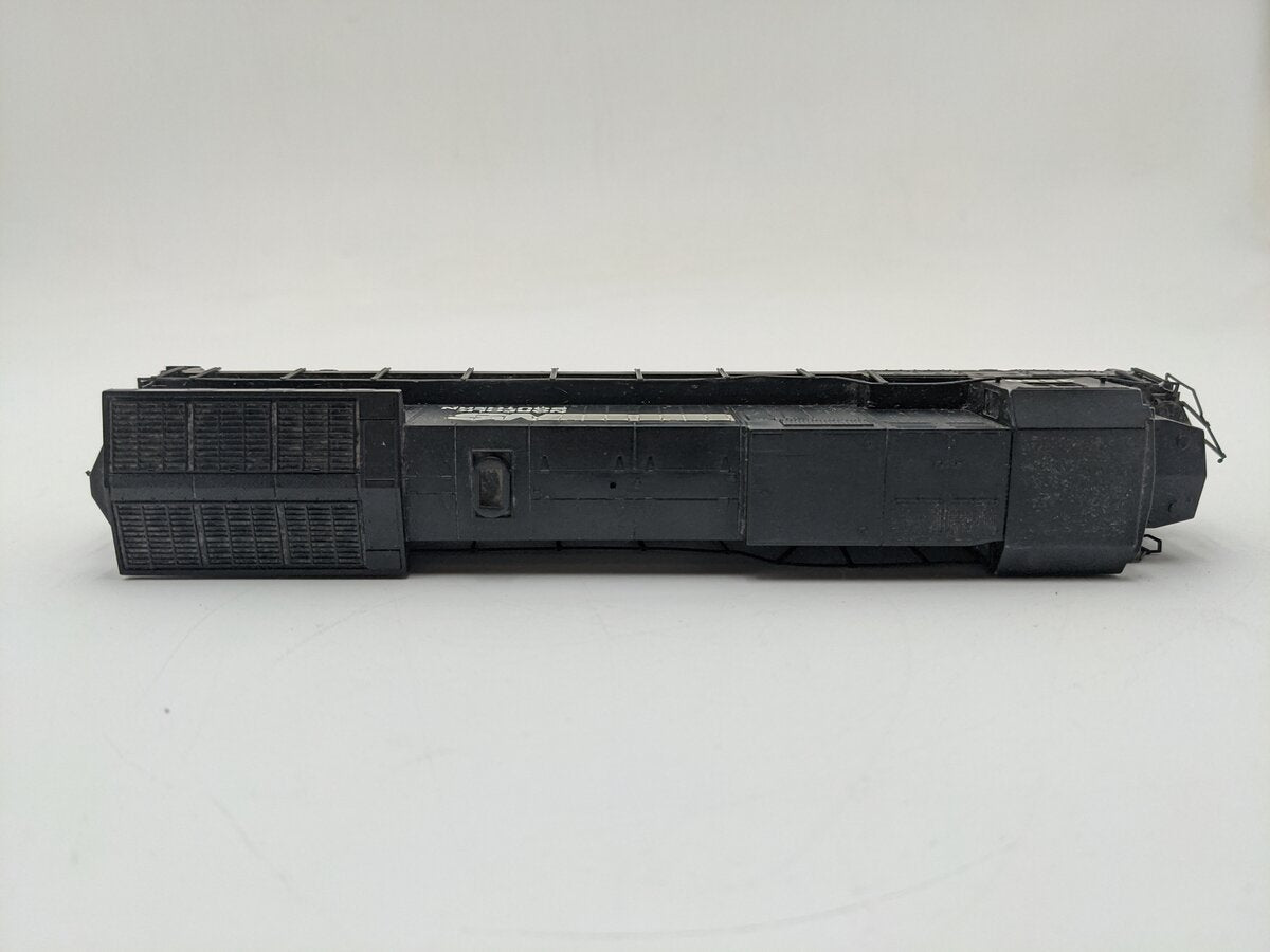 Walthers 931-163 HO Norfolk Southern GE Dash 8 40B Locomotive #3550 VG