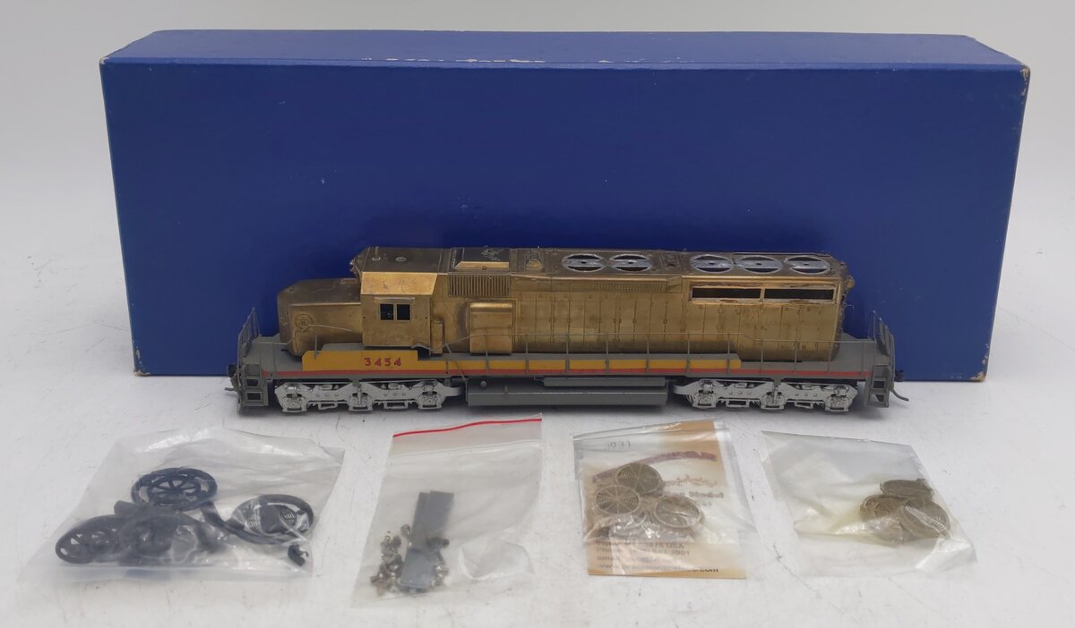 Alco Models/KMT D-166 HO BRASS SD40-2 Diesel Locomotive - Painted/Box