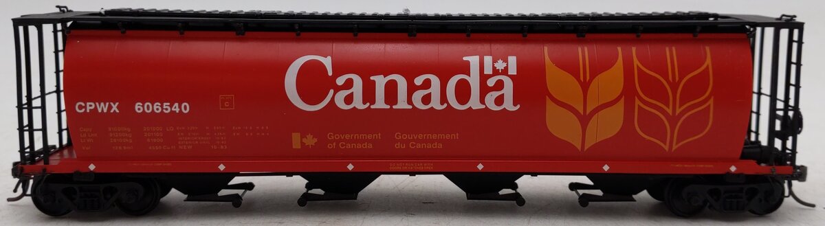 InterMountain 45102-04 HO Scale Red Canadian CNWX Cylindrical Hopper Car #606540 EX/Box
