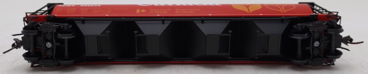 InterMountain 45102-04 HO Scale Red Canadian CNWX Cylindrical Hopper Car #606540 EX/Box