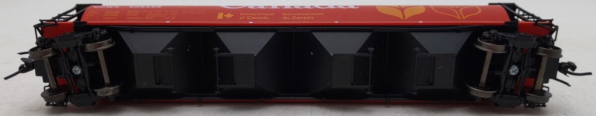 InterMountain 45102-33 HO Canadian Wheat Board Cylindrical Hopper #606309 EX/Box