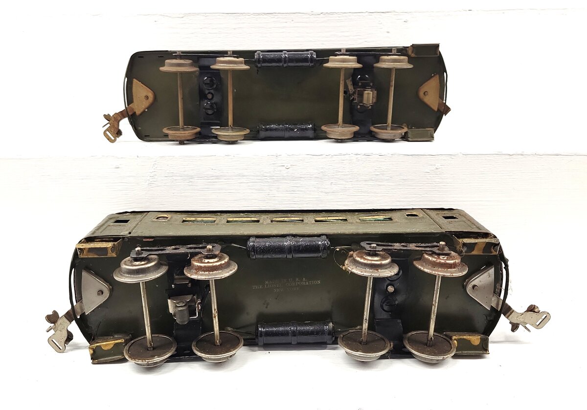 Lionel Standard Gauge Vintage NYC Tinplate Passenger Cars: 31, 35 [2] VG