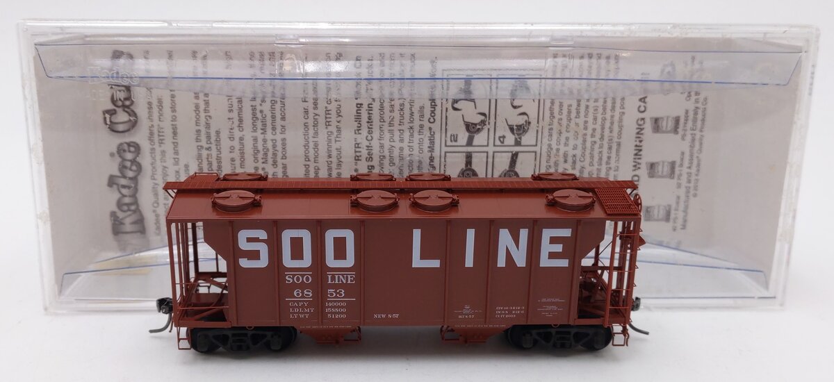 Kadee 8038 HO Scale SOO Line PS-2 2-Bay Covered Hopper #6853 LN/Box