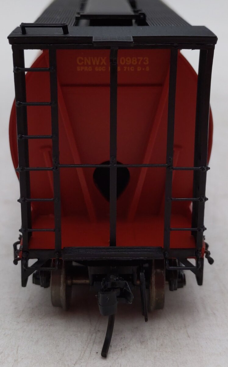 InterMountain 45101-69 HO Scale Red Canadian CNWX Cylindrical Hopper Car #109873 LN/Box