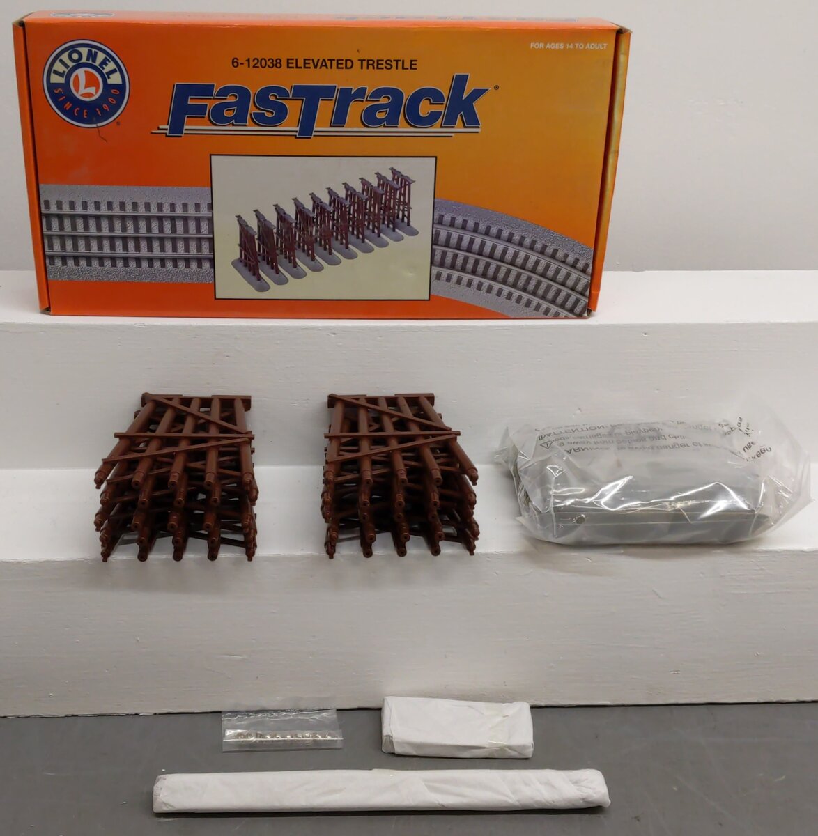 Lionel 6-12038 O FasTrack Elevated Trestle Set LN/Box