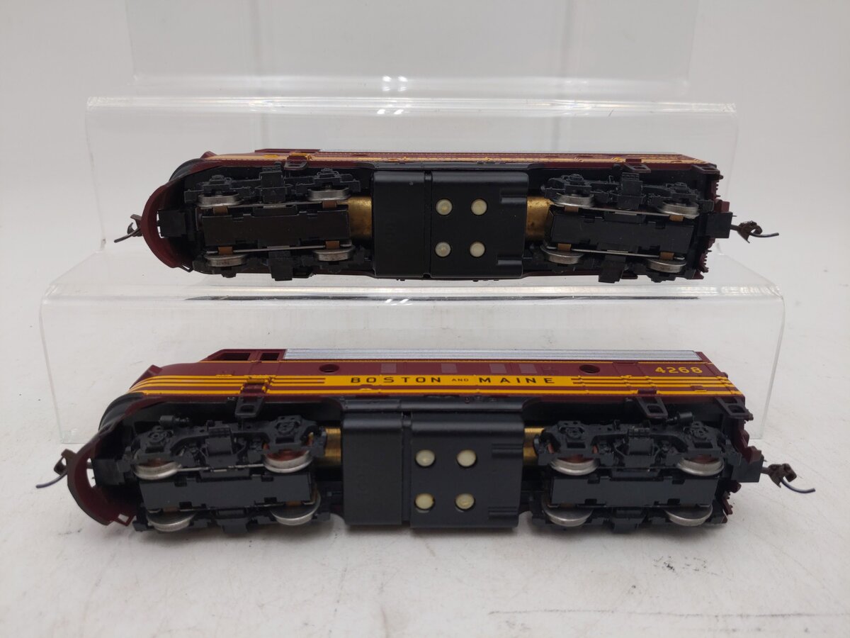 Athearn RND-2745 HO Gauge Boston and Maine F7A #4266, #4268 [2] EX