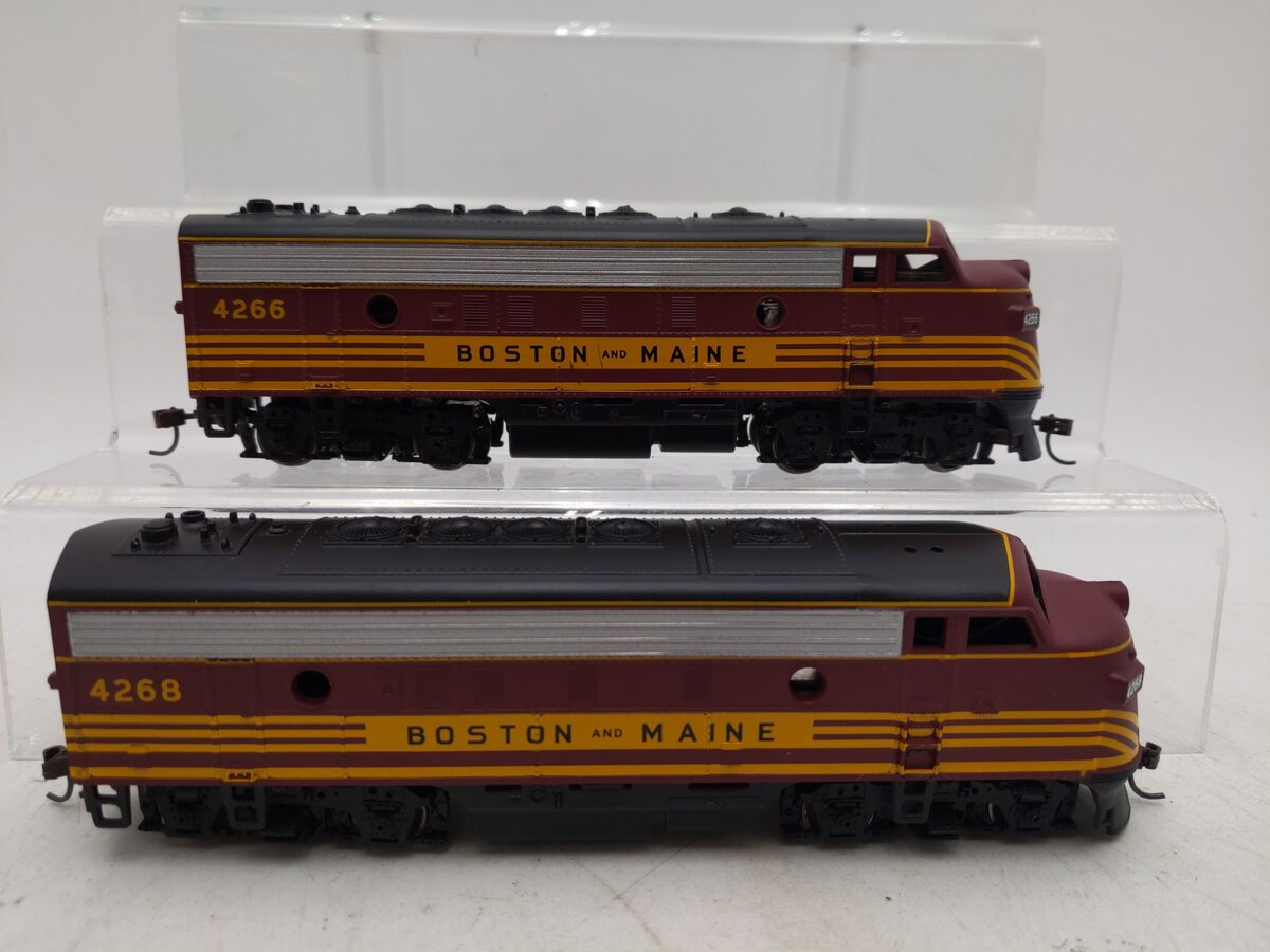 Athearn RND-2745 HO Gauge Boston and Maine F7A #4266, #4268 [2] EX