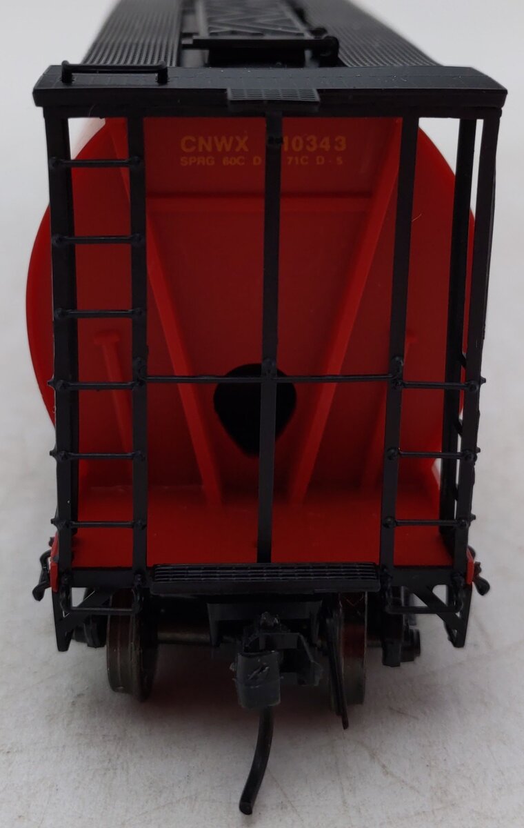 InterMountain 45101-37 HO CNWX Cylindrical 4-Bay Hopper #110343 EX/Box