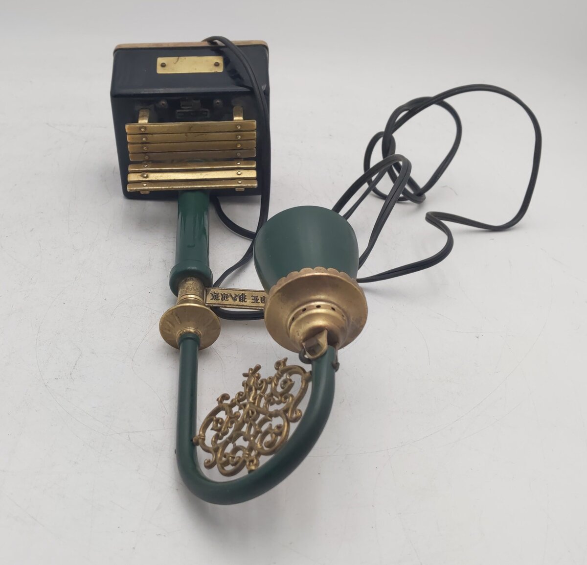 Swank Vintage "Hyde Park" Street Light & Gold-Tone Hi-Intensity Desk Lamp VG