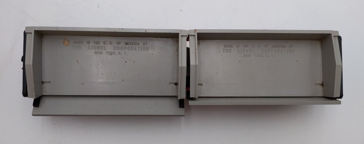 Lionel 3359-55 Vintage O Operating Twin Bin Dump Car EX/Box