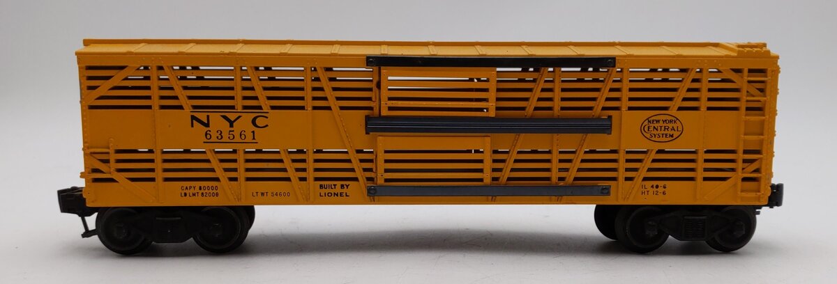 Lionel 63561 VIntage O New York Central 2-Level Stock Car EX/Box