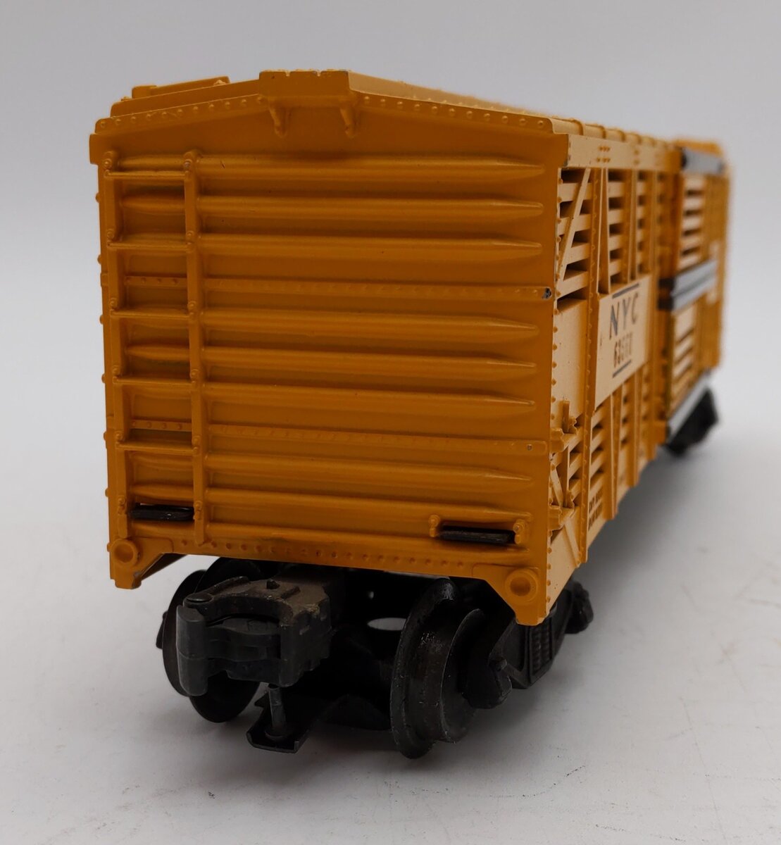 Lionel 63561 VIntage O New York Central 2-Level Stock Car EX/Box