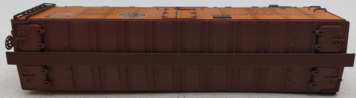 InterMountain 45501-91 HO Weatehred Pacific Fruit Express Reefer Car #46705/Box