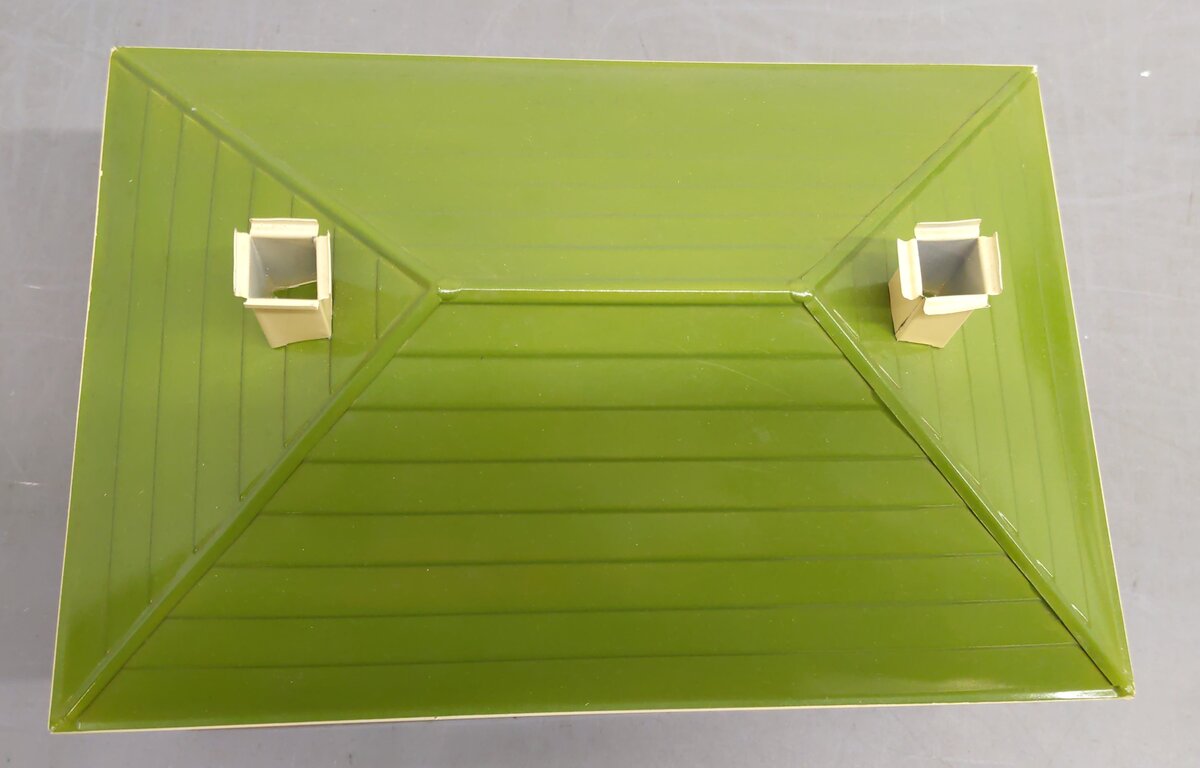 Lionel 124 Vintage Standard Gauge Lionel City Tinplate Station w/ Lights