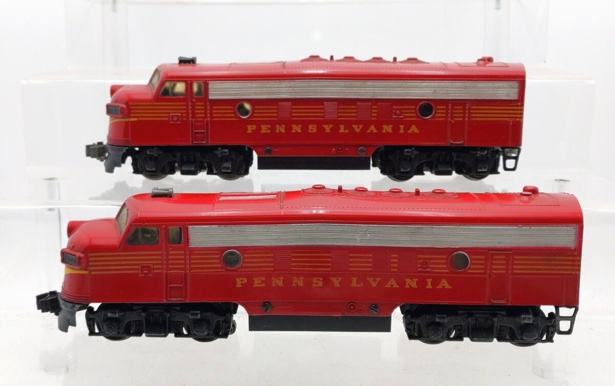 Lionel Vintage O Gauge Custom Painted PRR AA Diesel Locomotives [2]