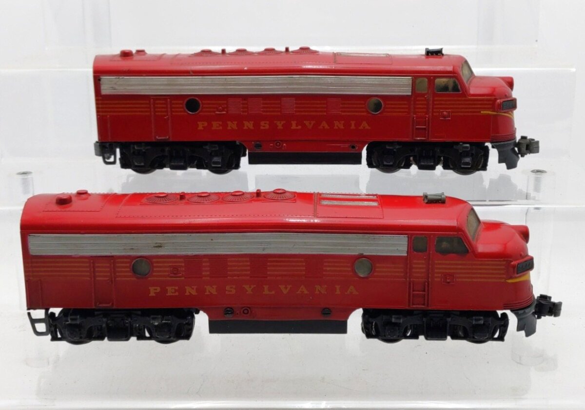 Lionel Vintage O Gauge Custom Painted PRR AA Diesel Locomotives [2]