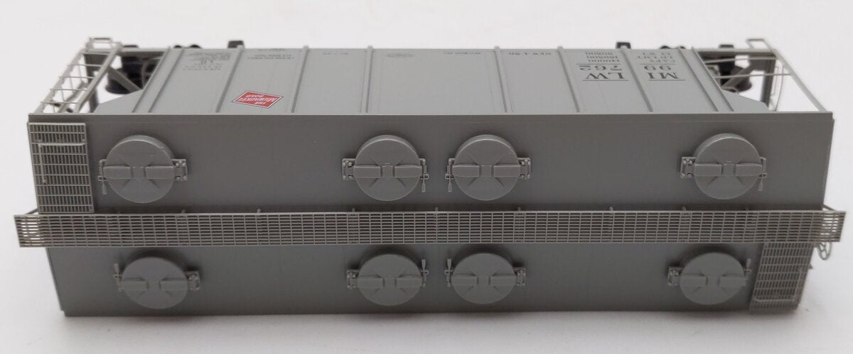 Kadee 8326 HO Scale Milwaukee Road PS-2 2-Bay Covered Hopper Car #99762 LN/Box