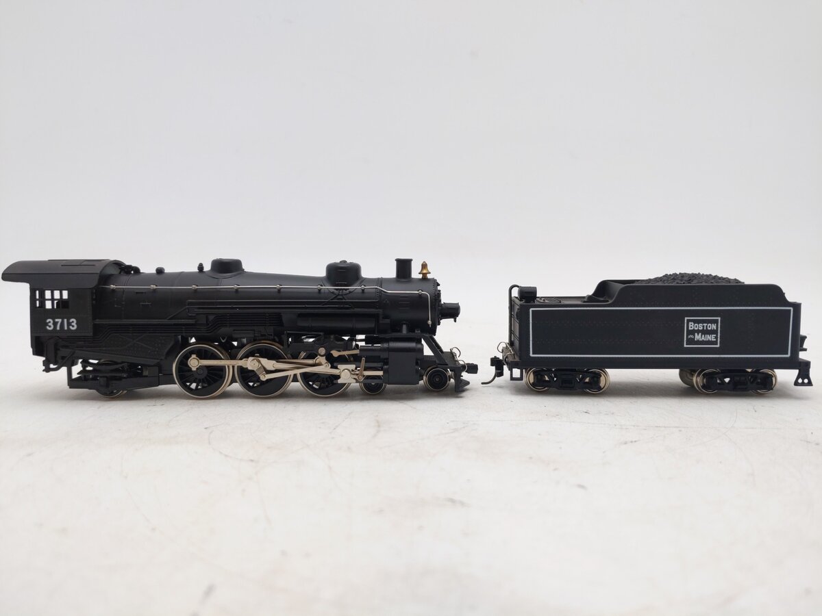 IHC M9895 HO Gauge Boston & Maine Class P-4 4-6-2 Pacific Locomotive #3713 EX/Box