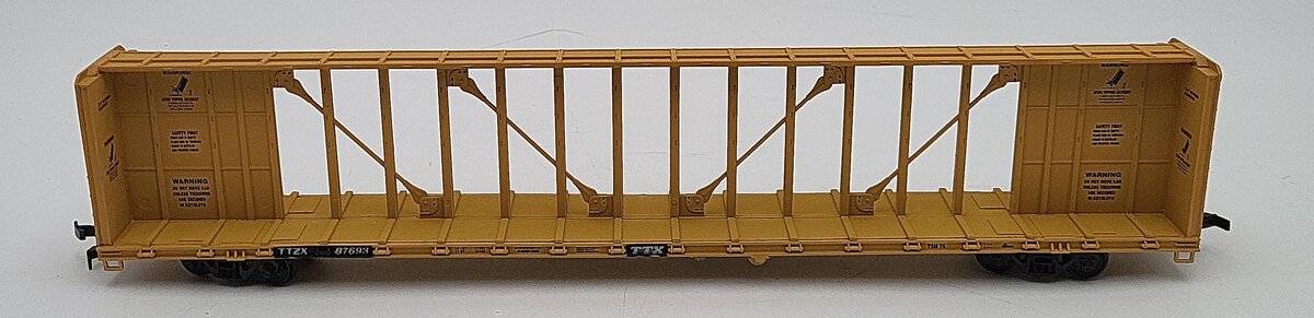Walthers 932-4103 HO Scale TTX-Standard 72' Center Beam Single Flatcar EX/Box