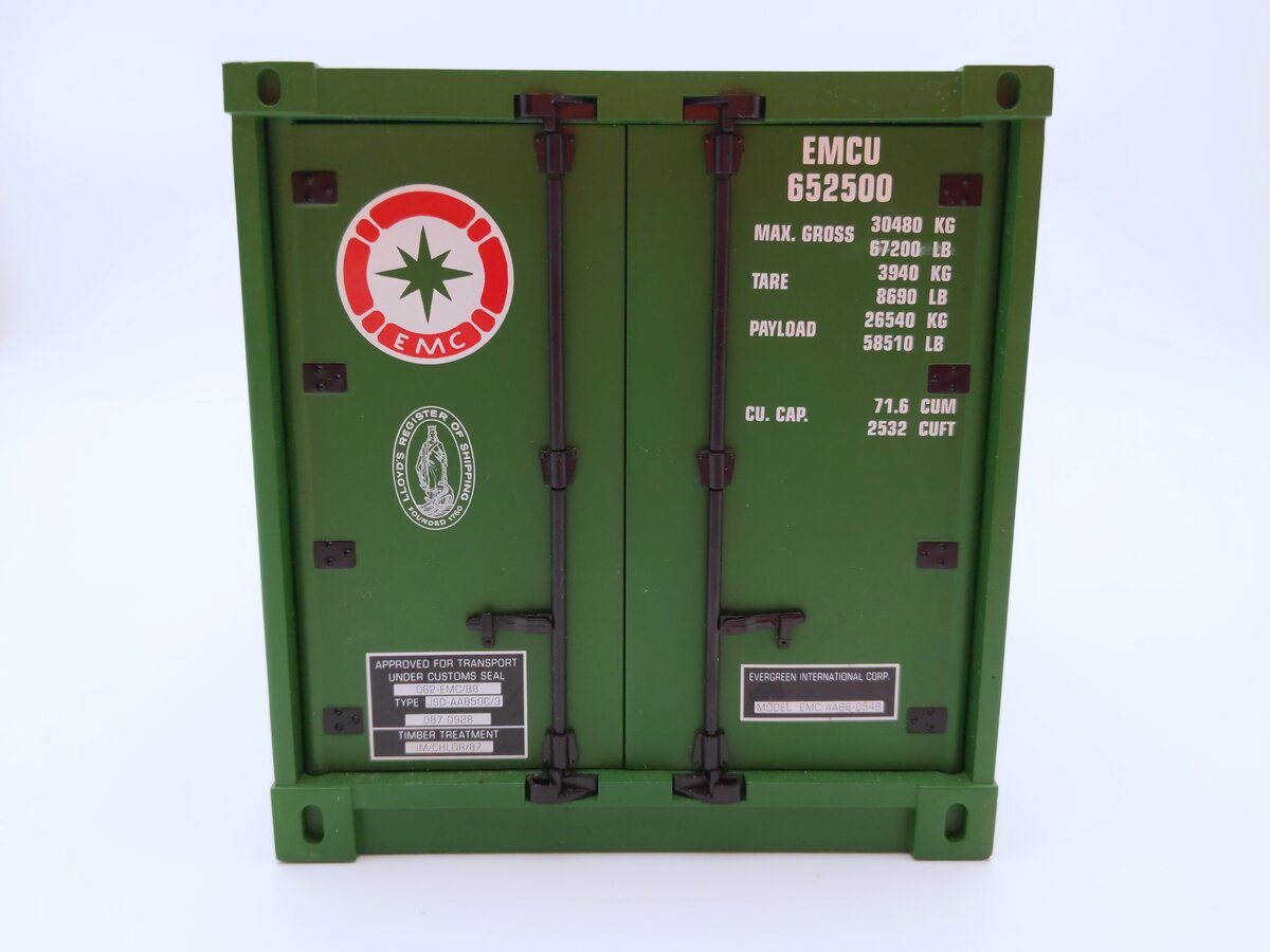USA Trains R1722B G Evergreen 40' Container with Corrugated Sides EX