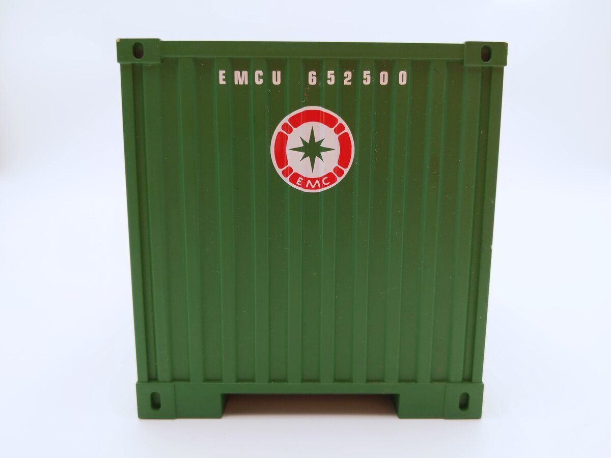USA Trains R1722B G Evergreen 40' Container with Corrugated Sides EX