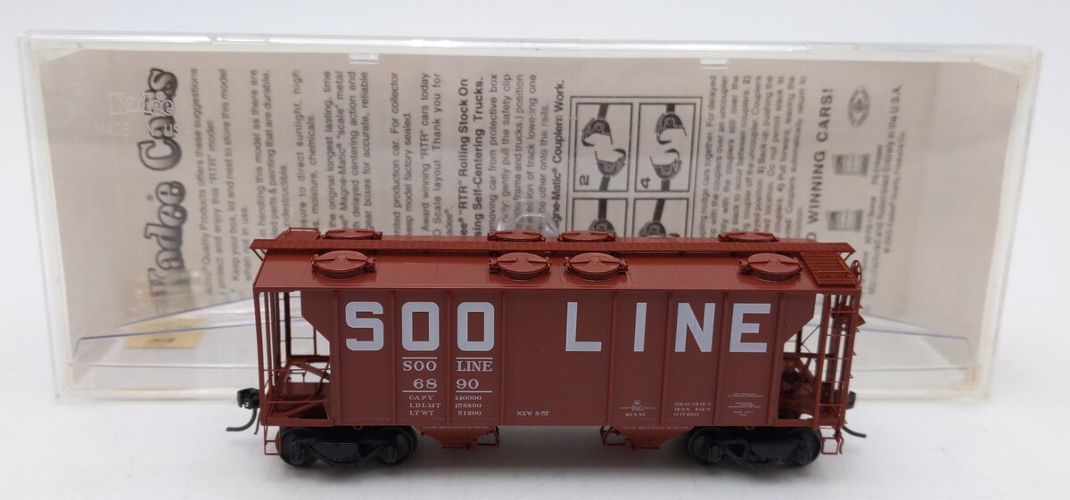 Kadee 8016 HO Scale SOO Line 2-Bay Covered Hopper #6890 LN/Box