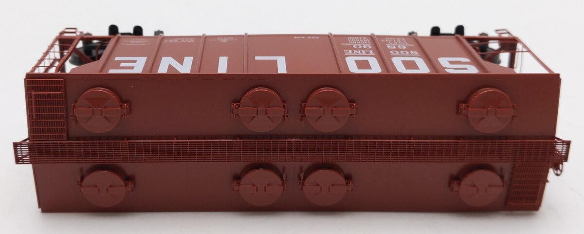 Kadee 8016 HO Scale SOO Line 2-Bay Covered Hopper #6890 LN/Box