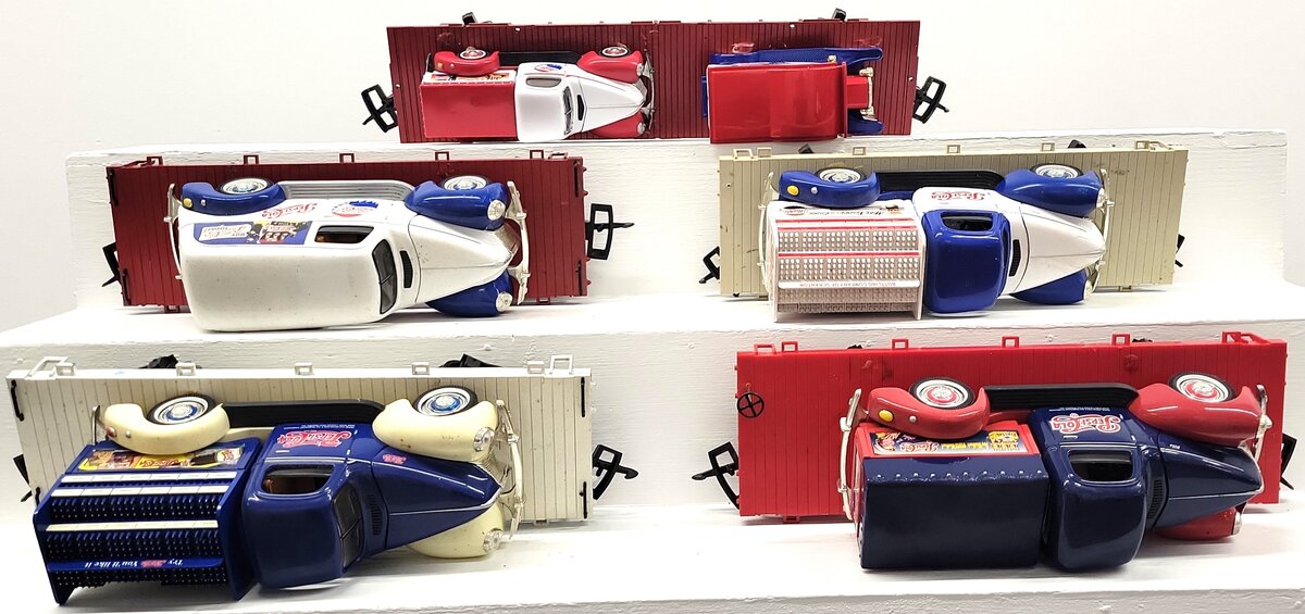 Assorted G Scale Flatcars w/ Various Pepsi Cola Vehicles [5] VG