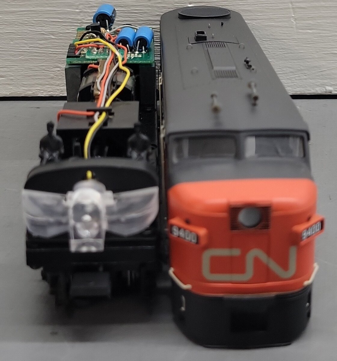 Proto 2000 96034 HO Scale Canadian National FA-1 Diesel Locomotive #9400 EX/Box