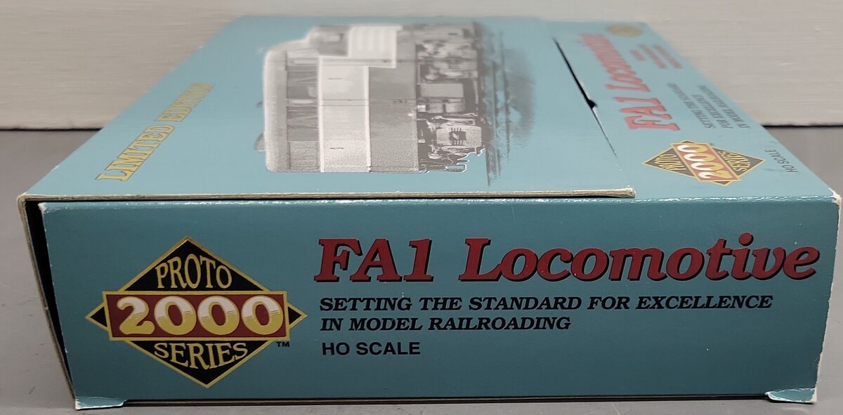 Proto 2000 96034 HO Scale Canadian National FA-1 Diesel Locomotive #9400 EX/Box