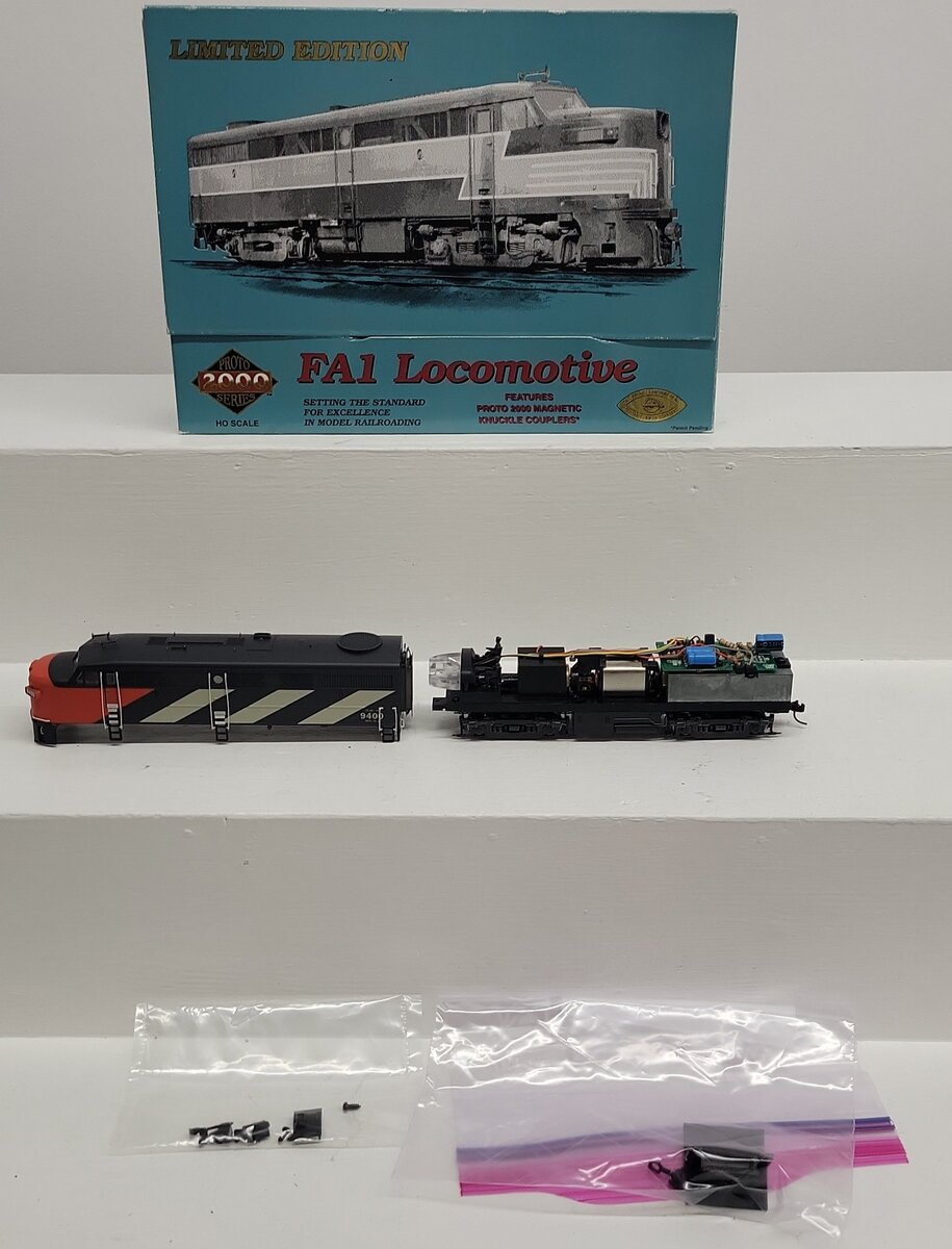 Proto 2000 96034 HO Scale Canadian National FA-1 Diesel Locomotive #9400 EX/Box