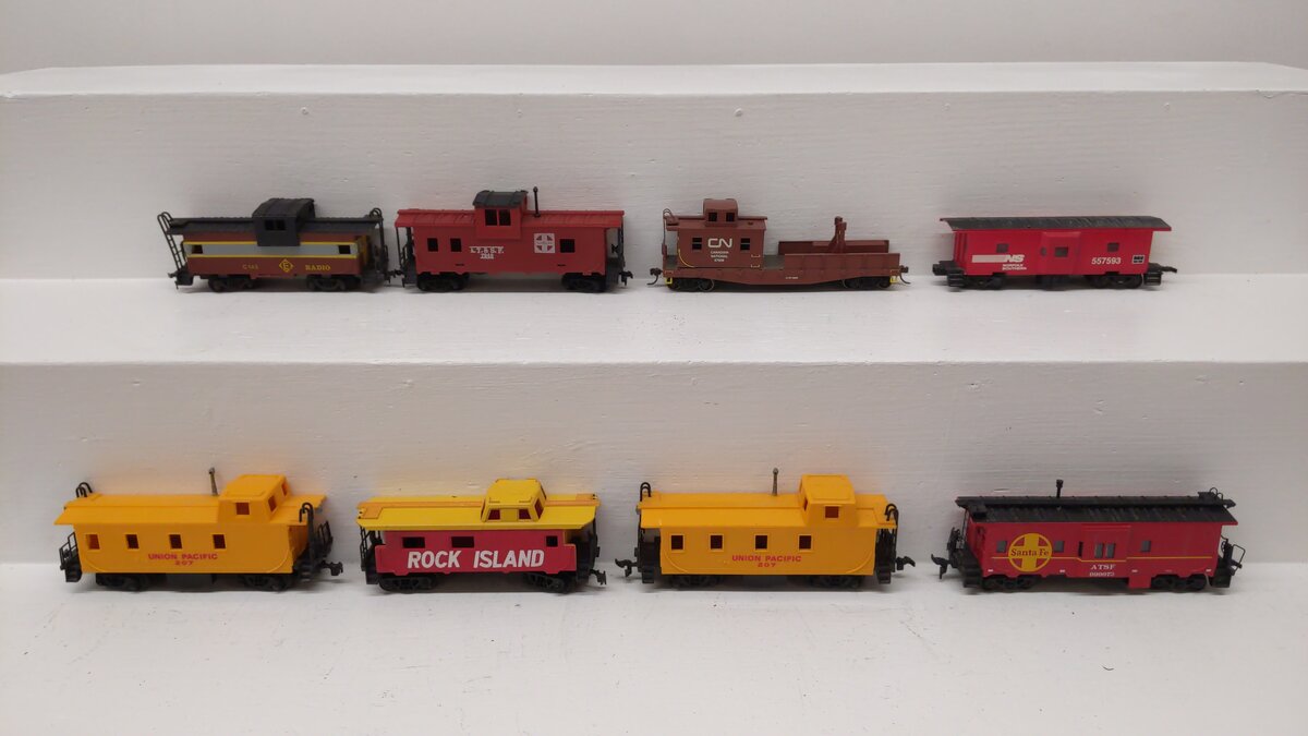 Athearn, Bachman, Tyco & Others HO Scale Cabooses [8] EX