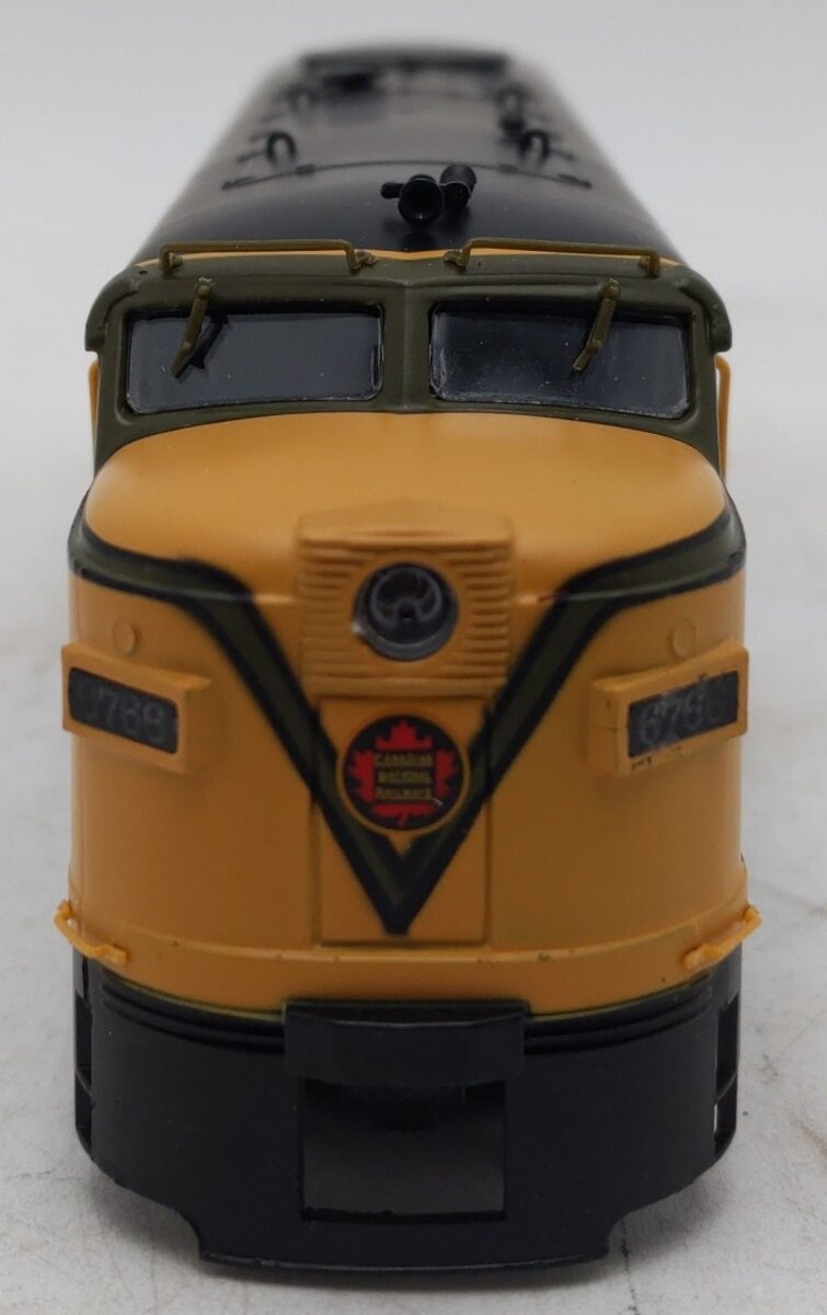 Proto 2000 8648 HO Scale Canadian National Unpowered FB2 Locomotive #6766 VG