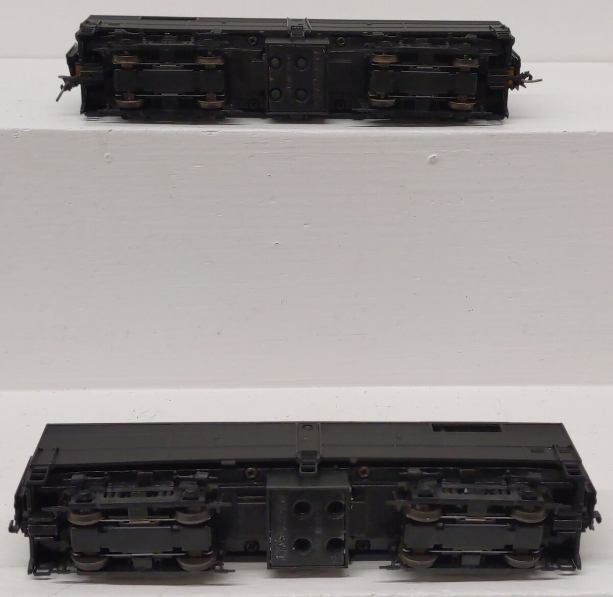 Life Like HO Scale Undecorated FB units EX