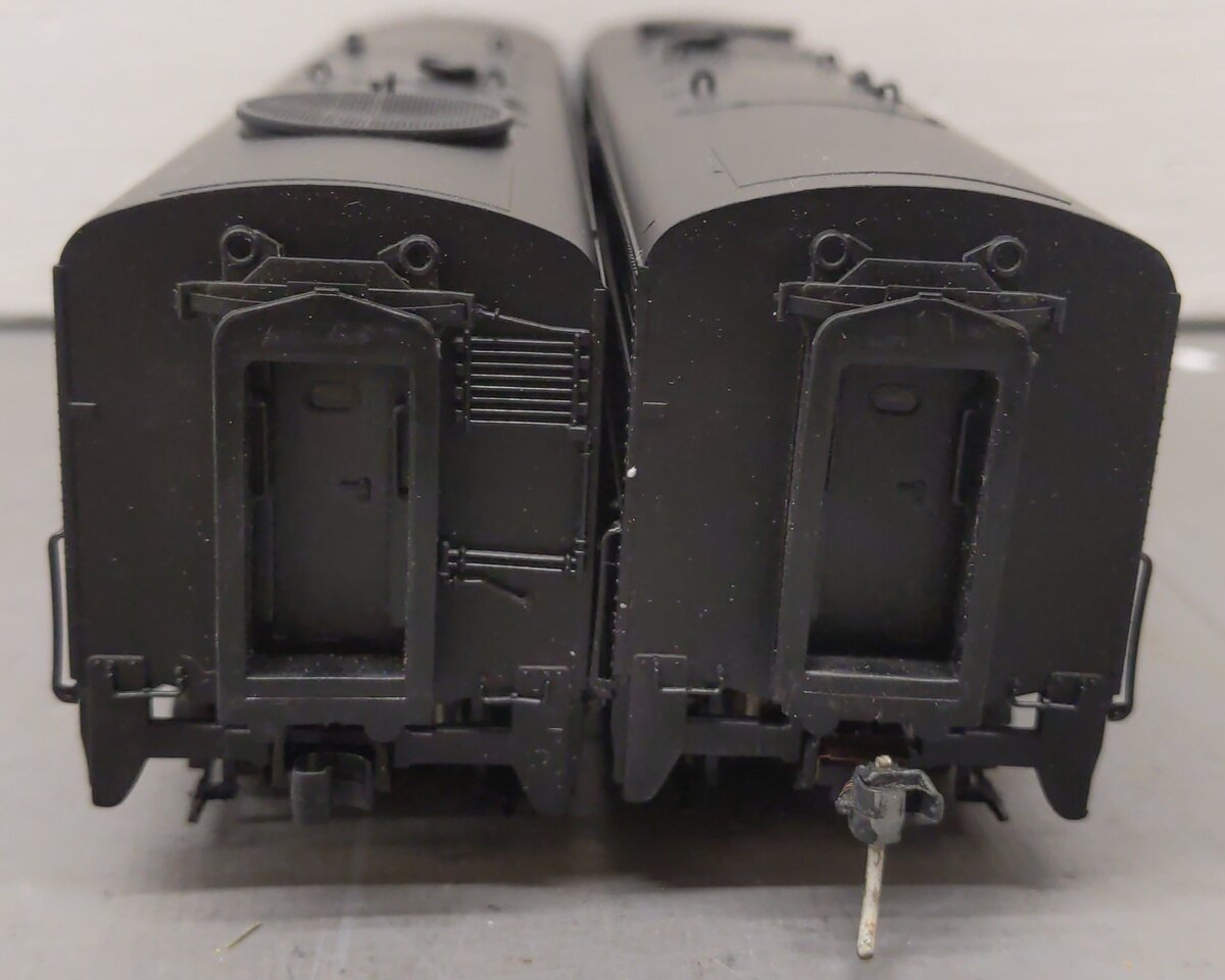 Life Like HO Scale Undecorated FB units EX