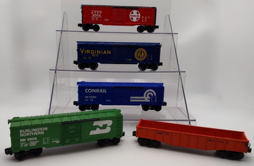 Assorted Lionel O Gauge MPC Freight Cars [5] EX
