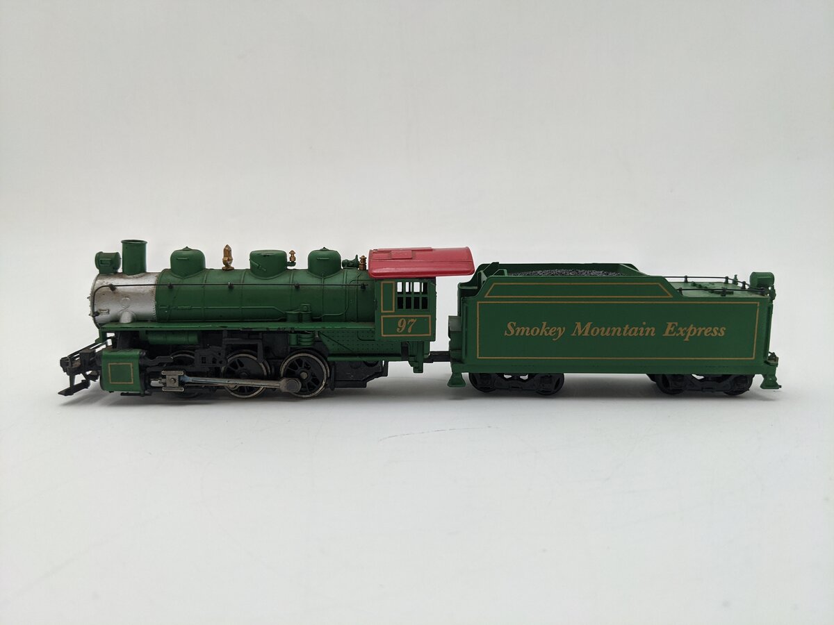 Bachmann 50440 HO Smokey Mountain USRA 0-6-0 w/Smoke & Short Haul Tender #97 EX