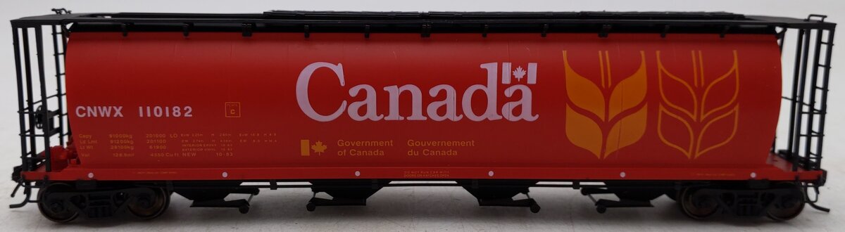 InterMountain 45101-35 HO Canadian Wheat Board Cylindrical Hopper Car #110182 VG/Box