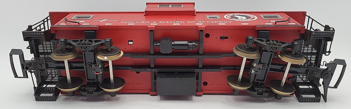 USA Trains R12110 G Red/Silver Great Northern Extended Vision Caboose VG/Box