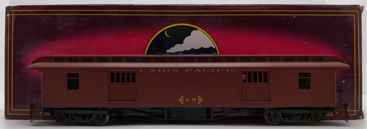 MTH 20-62027A O Union Pacific 64' Woodsided Baggage Passenger Car #18 (2 Rail) EX/Box