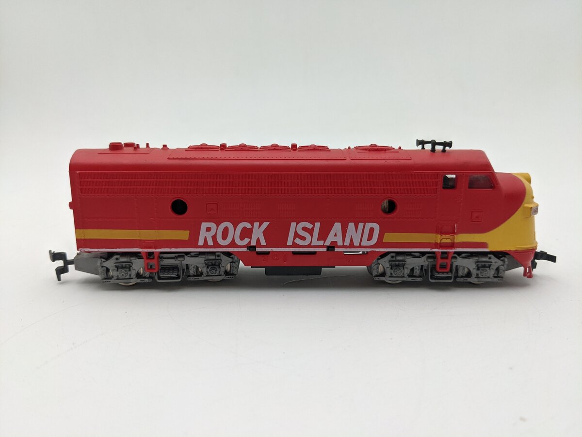 RSO Z-74174 HO Scale Rock Island Diesel Locomotive #7009 EX