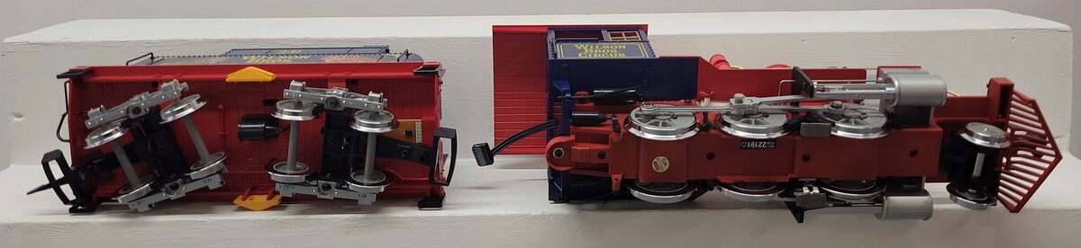 LGB 22191 G Scale Wilson Bros. Circus 2-6-0 Steam Locomotive & Tender EX/Box